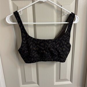 Vuori leopard print set daily bra and leggings